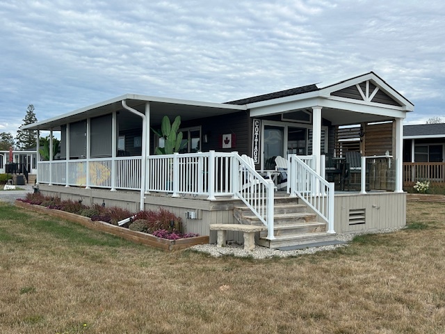 NEW WATERFRONT LISTING!!! Site #1015- 2016 Northlander Escape -Pebble Beach NEW WATERFRONT LISTING!!! Site #1015- 2016 Northlander Escape -Pebble Beach