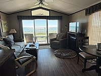 NEW LISTING!!! SITE #1039-WATERFRONT-2016 NORTHLANDER ESCAPE-14'x42'-2 BED NEW LISTING!!! SITE #1039-WATERFRONT-2016 NORTHLANDER ESCAPE-14'x42'-2 BED