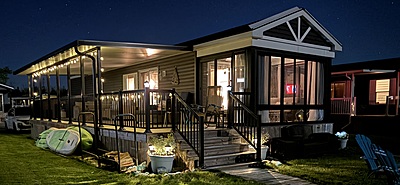 SITE #1079-NEW LISTING-2016 NORTHLANDER ESCAPE-12'x52'-WATERFRONT-PEBBLE BEACH-2 BED, QUAD BUNKS