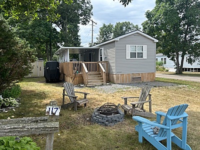 NEW LISTING!!!  Site #117- 2021 Northlander Reflection- 2 bed, quad bunks- Main Park