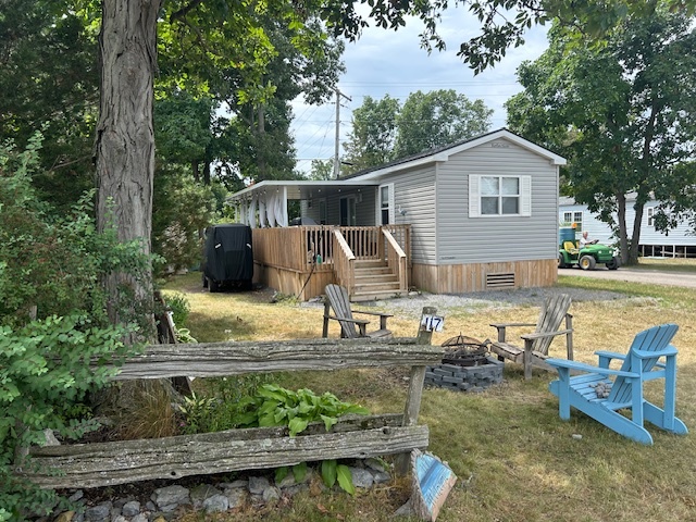 NEW LISTING!!!  Site #117- 2021 Northlander Reflection- 2 bed, quad bunks- Main Park