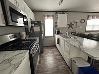 NEW LISTING!!!  Site #117- 2021 Northlander Reflection- 2 bed, quad bunks- Main Park