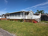 NEW PRICE REDUCTIONI!! Site# 1201, 2016 Northlander Reflection, Pebble Beach- 2 bed