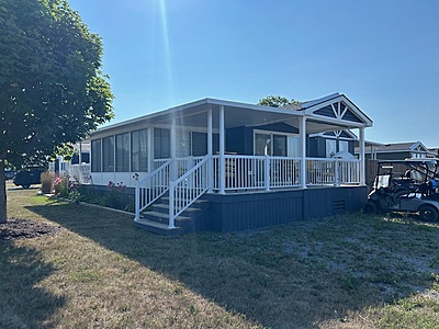 Site #1206- 2018 Northlander Reflection-2 bed-Pebble Beach