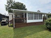 SITE #122- 2007 NORTHLANDER ESCAPE-2 BED-MAIN PARK, 12'x34'