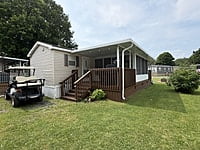 SITE #122- 2007 NORTHLANDER ESCAPE-2 BED-MAIN PARK, 12'x34'