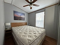 NEW LISTING!!!  SITE #122- 2007 NORTHLANDER ESCAPE-2 BED-MAIN PARK, 12'x34'