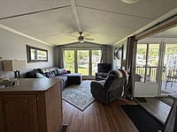 NEW LISTING!!!  SITE #122- 2007 NORTHLANDER ESCAPE-2 BED-MAIN PARK, 12'x34'
