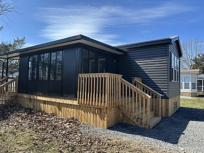 2024 Northlander Reflection- 38'X12", 2 bed