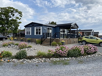 Site #1074- 2016 Pebble Beach Escape 44CK - Beach View