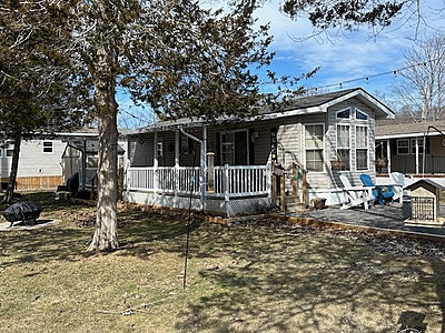 Site #157, 2010 Northlander Cottager, 12'X40', 3 bed, Main Park
