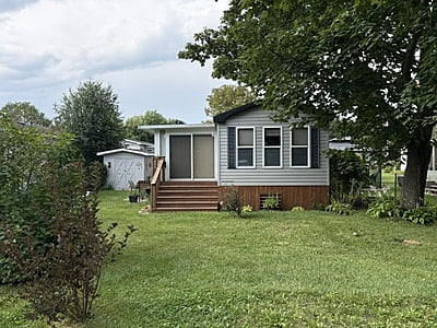 NEW LISTING-SITE #166-2018 NORTHLANDER ESCAPE-1 BED