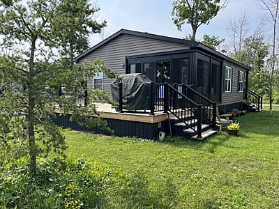 Site #1332- 2019 Pebble Beach Escape 36CK - By The Woods