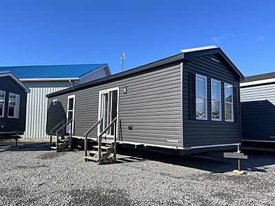 Sales Lot- 2023 Northlander Reflection - Ser #21194
