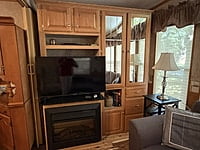 NEW LISTING-SITE #206-2005 NORTHLANDER COTTAGER CLASSIC-14'x39'-2 BED