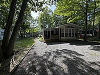 NEW LISTING-SITE #206-2005 NORTHLANDER COTTAGER CLASSIC-14'x39'-2 BED