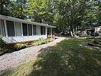 NEW LISTING-SITE #206-2005 NORTHLANDER COTTAGER CLASSIC-14'x39'-2 BED