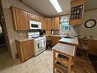 NEW LISTING-SITE #206-2005 NORTHLANDER COTTAGER CLASSIC-14'x39'-2 BED