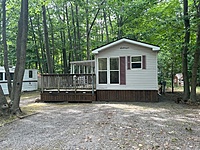 Site #230- 2004 Northlander Cottager 40FK - Main Park Site #230- 2004 Northlander Cottager 40FK - Main Park