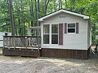 Site #230- 2004 Northlander Cottager 40FK - Main Park Site #230- 2004 Northlander Cottager 40FK - Main Park