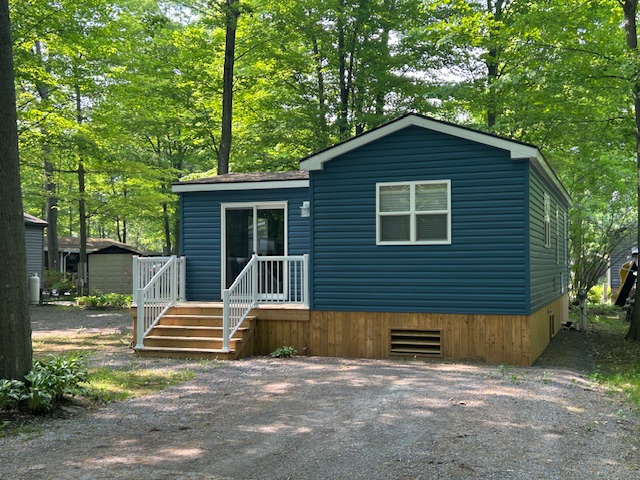 Amazing Opportunity! Site #251- 2023 Northlander Reflection, 2 bed, quad bunks, Main Park Amazing Opportunity! Site #251- 2023 Northlander Reflection, 2 bed, quad bunks, Main Park