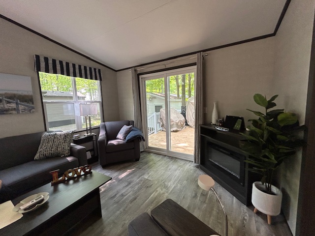 Amazing Opportunity! Site #251- 2023 Northlander Reflection, 2 bed, quad bunks, Main Park Amazing Opportunity! Site #251- 2023 Northlander Reflection, 2 bed, quad bunks, Main Park