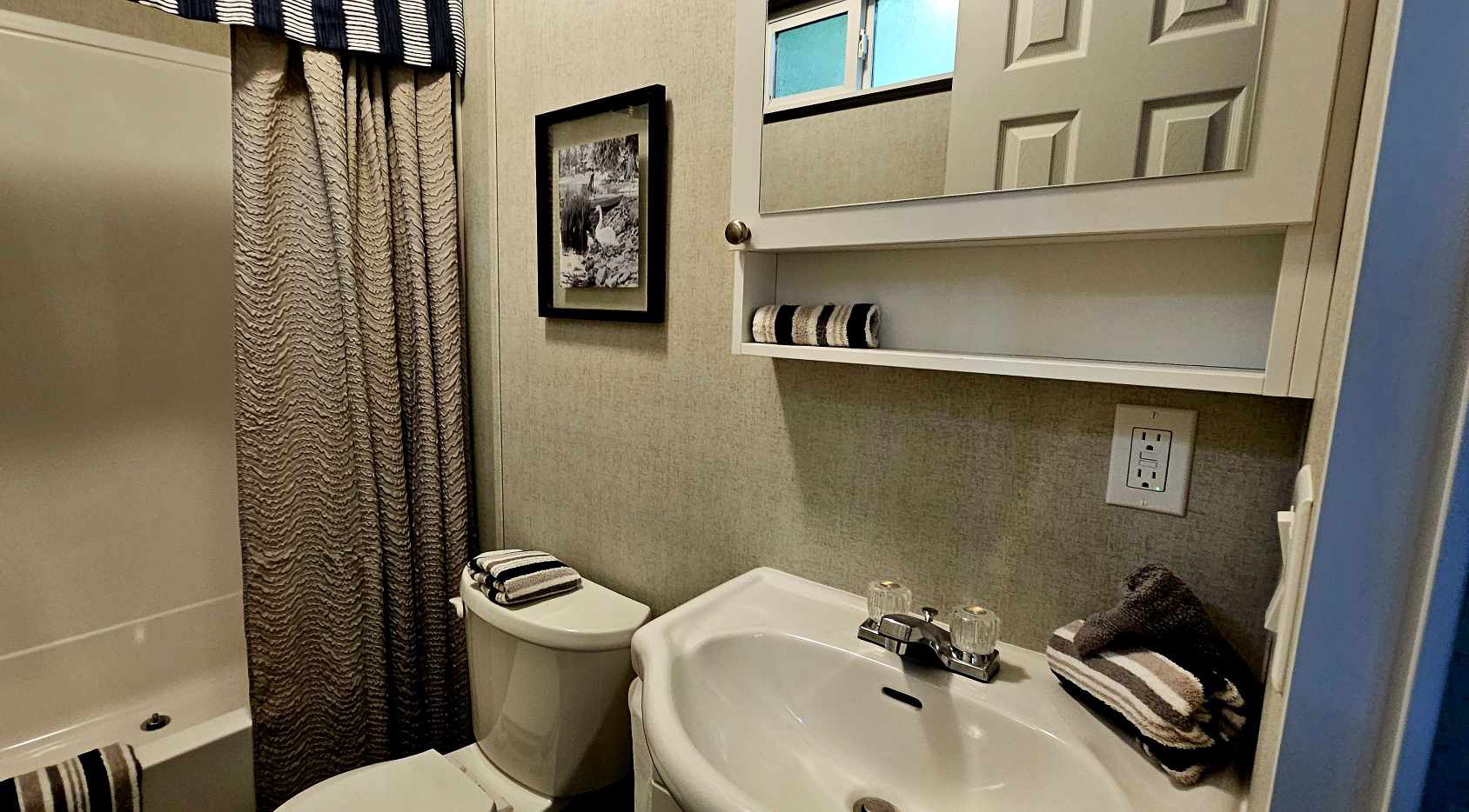 Site #251-2023 Northlander Reflection- 2 bed, quad bunks Site #251-2023 Northlander Reflection- 2 bed, quad bunks