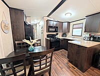 Site #220--2013 Northlander Reflection-2 bed-Main Park