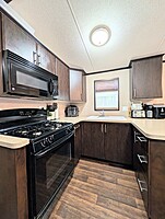 Site #220--2013 Northlander Reflection-2 bed-Main Park