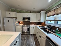 EXTENDED SEASON Site #449- 2010 Northlander Meadowbrook, 2 bed +office,