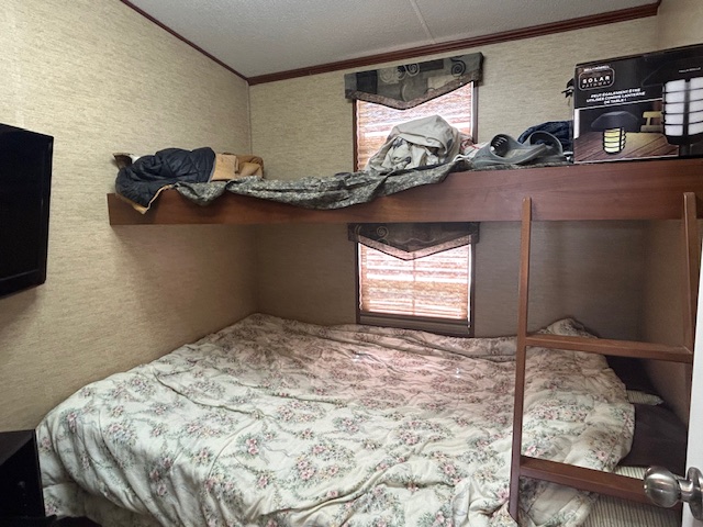 Site #47- 2011 Northlander Escape- Main Park- 2 bed, 14'wide Site #47- 2011 Northlander Escape- Main Park- 2 bed, 14'wide