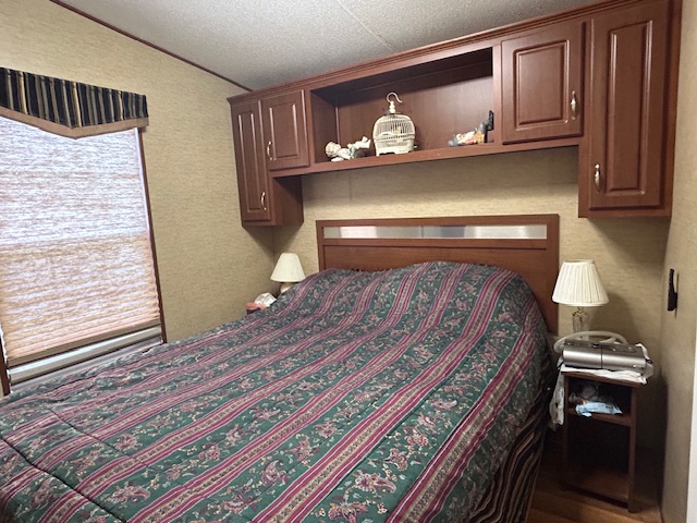 Site #47- 2011 Northlander Escape- Main Park- 2 bed, 14'wide Site #47- 2011 Northlander Escape- Main Park- 2 bed, 14'wide