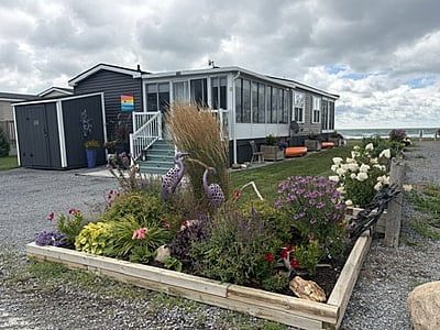 SITE #1051-2016 NORTHLANDER ESCAPE-DOUBLEWIDE,WATERFRONT