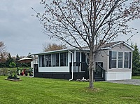 NEW REDUCED PRICE!!-Site #569- 2007 Northlander Escape- 2 bed-12' X 34'- Limestone Acres South