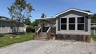 NEW LISTING!!! SITE #60-2013 NORTHLANDER REFLECTION-12'x36'-2 BED-MAIN PARK