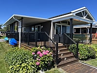Site #1061- 2016 Pebble Beach Escape 52CK -Water Front