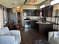 Site #1061- 2016 Pebble Beach Escape 52CK -Water Front