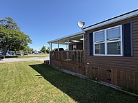 NEW PRICE!!!  Site #1045-WATERFRONT-2016 Northlander Escape-1 1/2 wide-3 bed-Pebble Beach