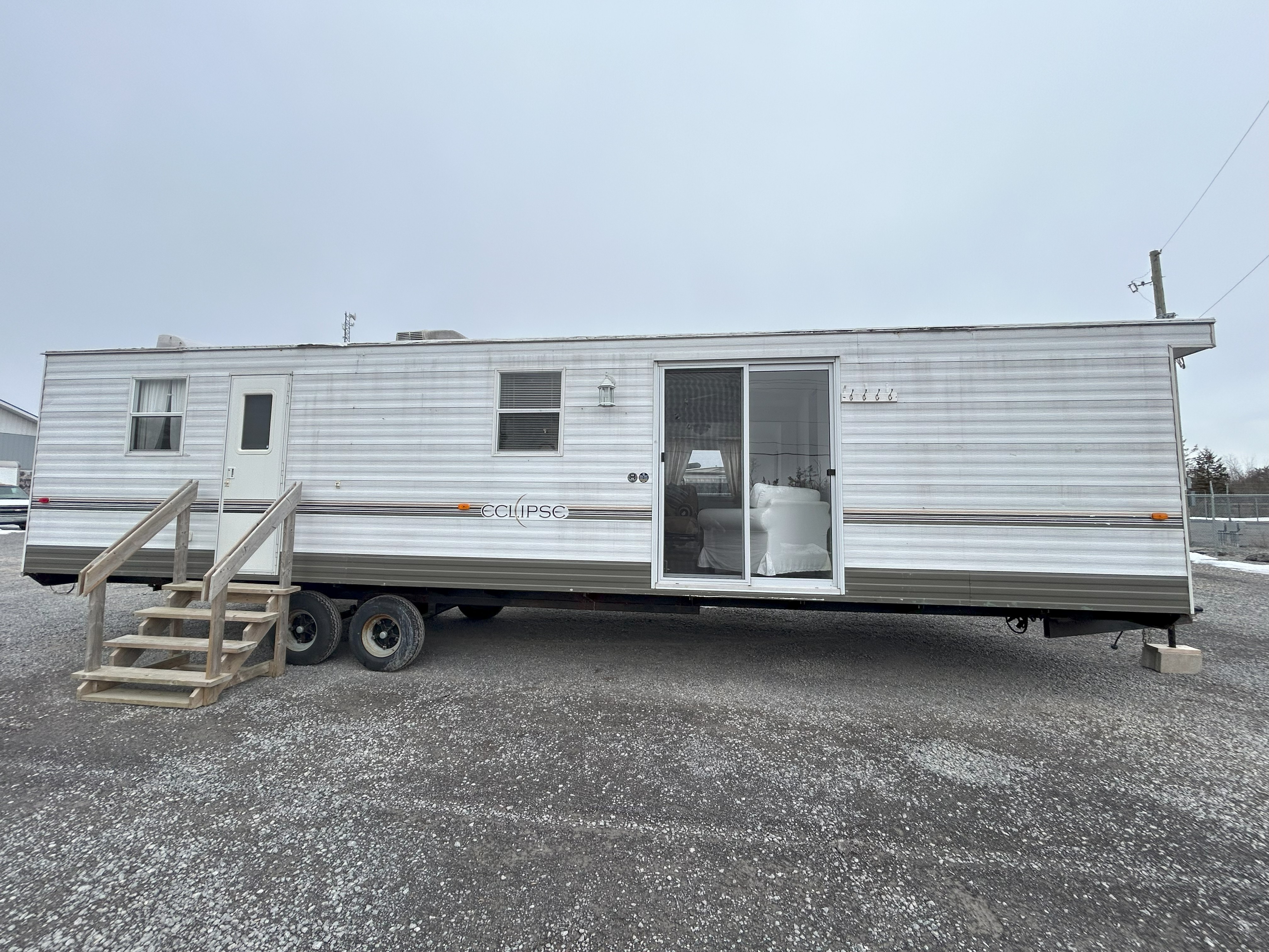 2007 Northlander Eclipse- 35'X8' Sales Lot