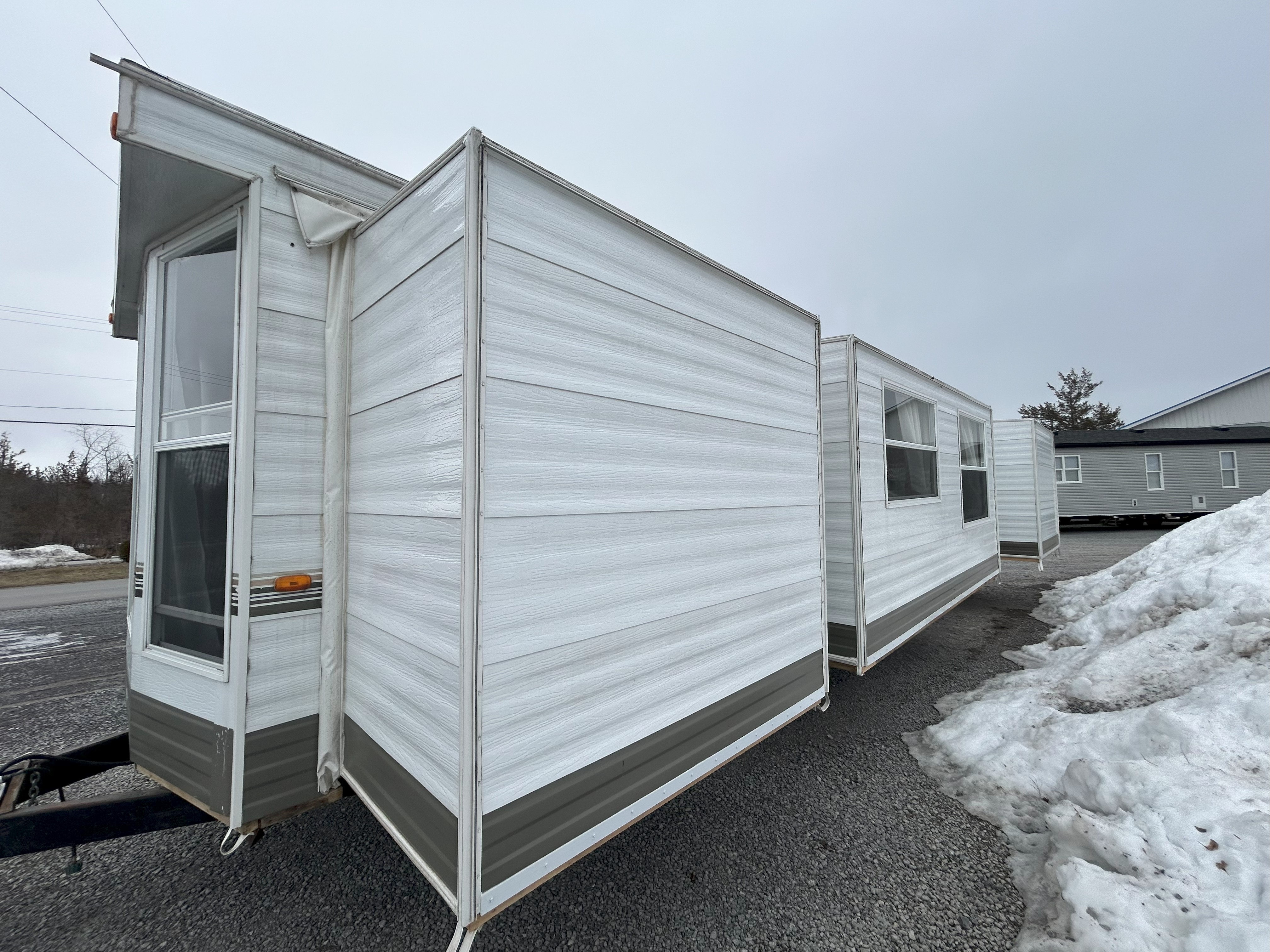 2007 Northlander Eclipse- 35'X8' Sales Lot 2007 Northlander Eclipse- 35'X8' Sales Lot