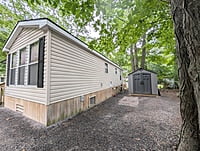 SITE #220 -WOW!!! MAKE AN OFFER!! -2013 Northlander Reflection-12'x35'- 2 bed-Main Park SITE #220 -WOW!!! MAKE AN OFFER!! -2013 Northlander Reflection-12'x35'- 2 bed-Main Park
