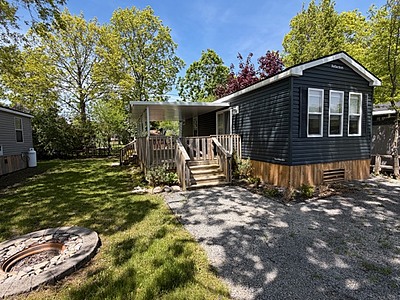 NEW PRICE!!!!! Site 131-2023 Northlander Reflection - 38'X12'-2 Bed