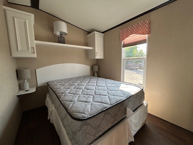 Sales Lot--2016 Northlander Reflection- 2 bed- Sales Lot--2016 Northlander Reflection- 2 bed-