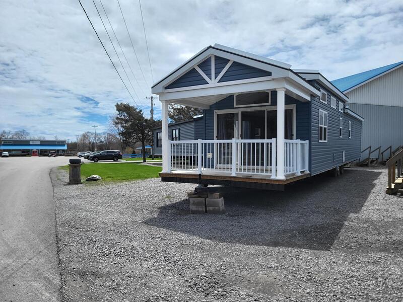 Sales Lot-2016 Northlander Escape-2 bed 12'X52'